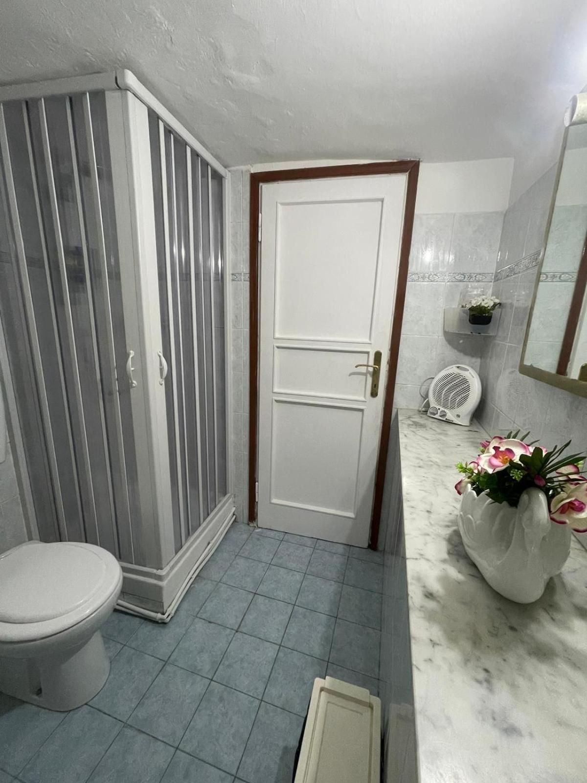 Апартаменты Monolocale Carino Флоренция Экстерьер фото